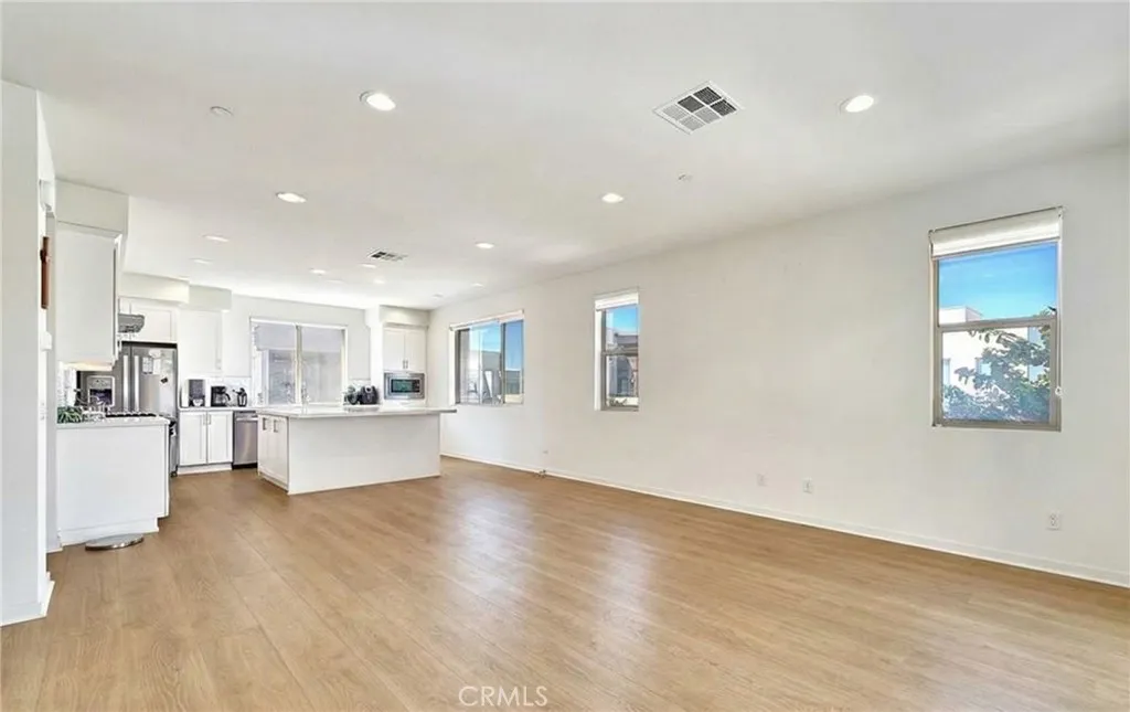 Additional image 6 of 126 Novel, Irvine, CA 92618