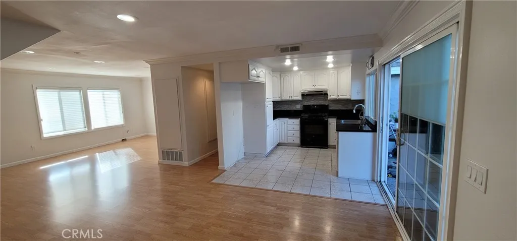 Additional image 34 of 2150 W Churchill Cir, Anaheim, CA 92804