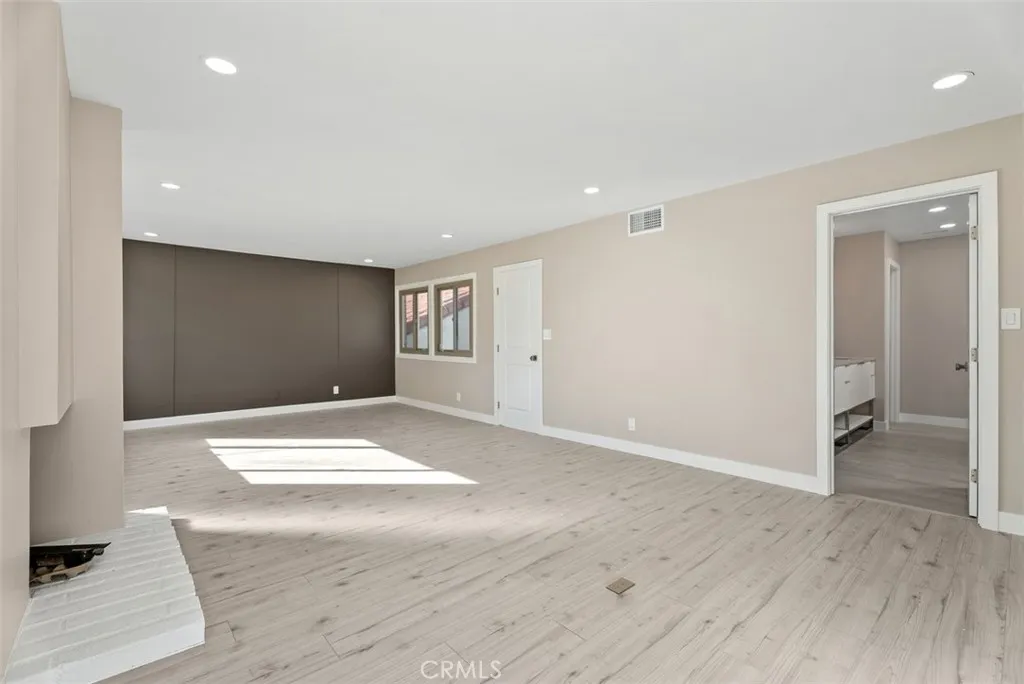 Additional image 33 of 54 Oak Tree Lane, Irvine, CA 92612