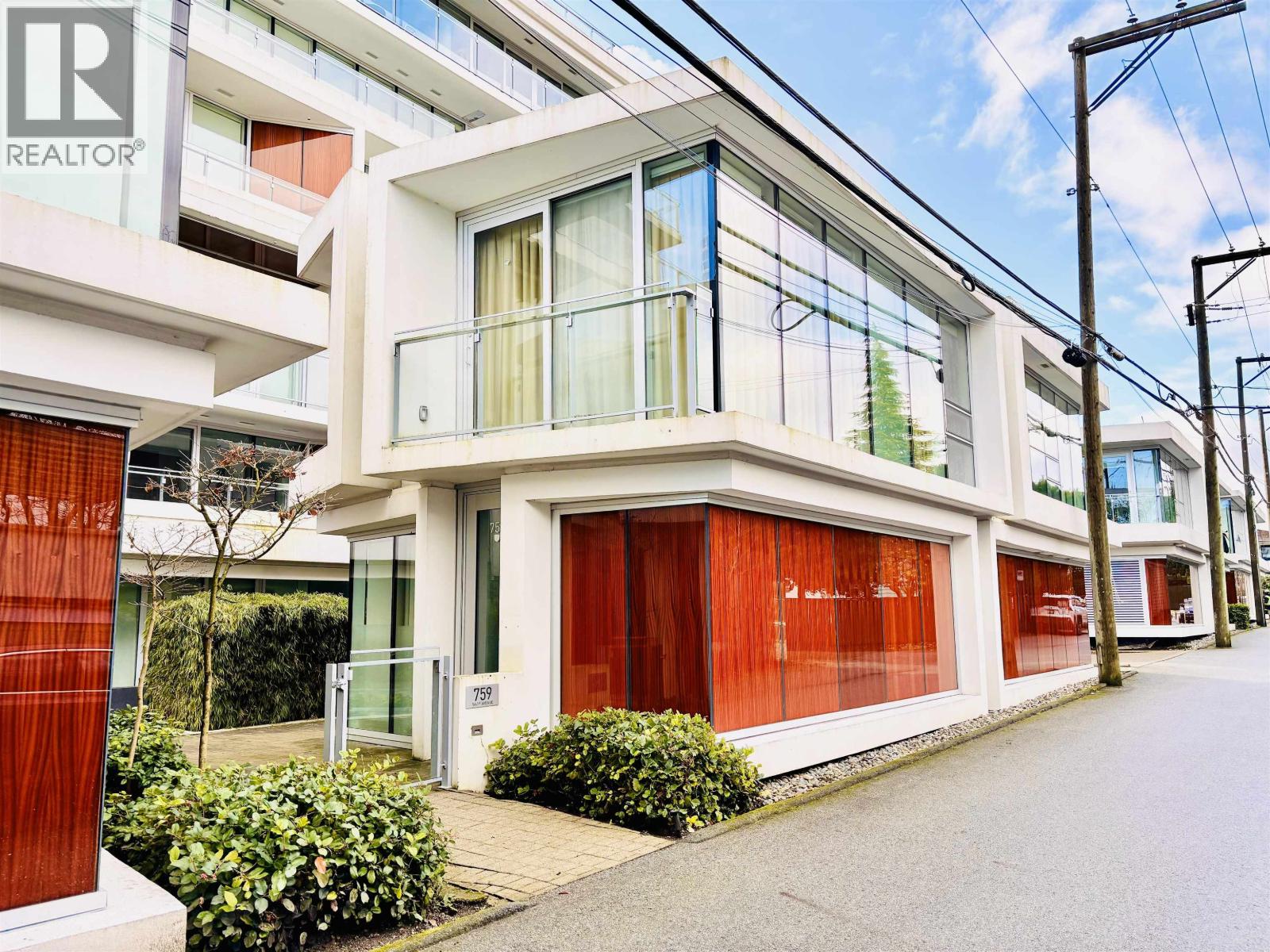 759 W 41ST AVENUE|Vancouver, British Columbia V5Z3M7