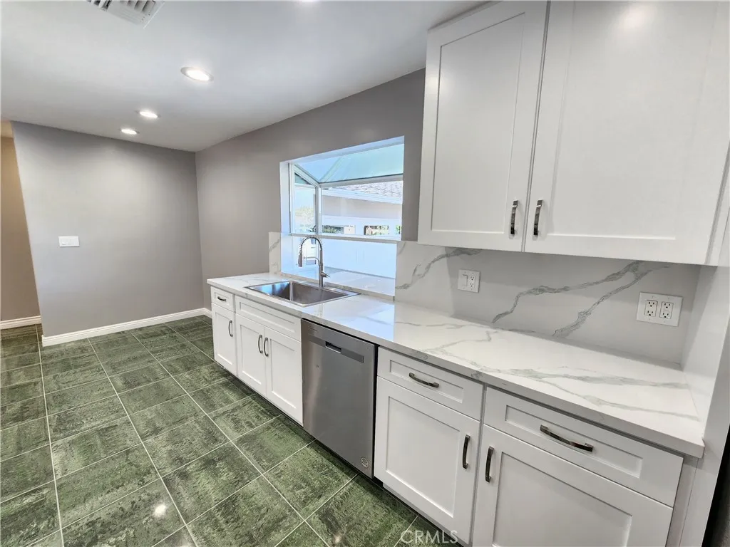 Additional image 43 of 22240 Burton, Canoga Park, CA 91304