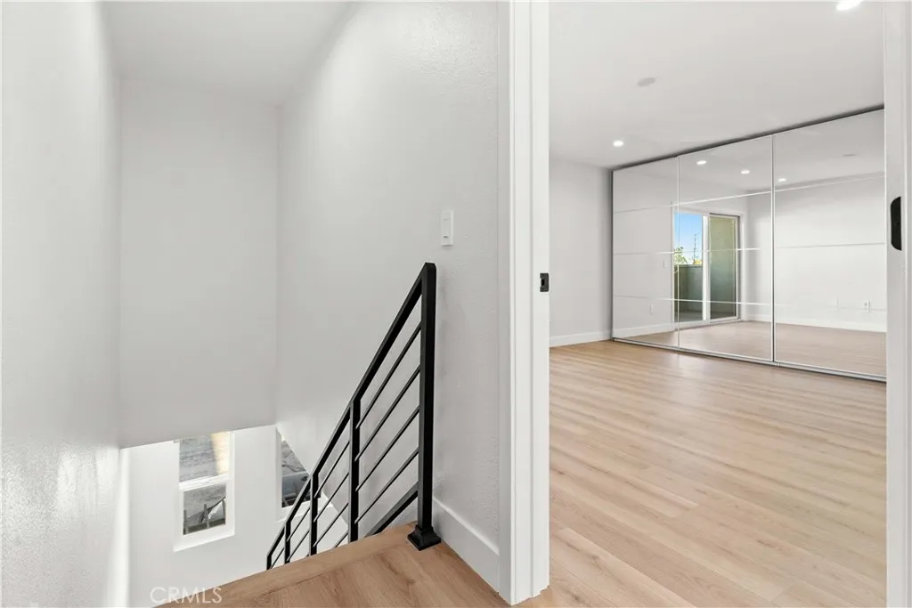 Additional image 46 of 552 Hahn Ave, Glendale, CA 91203