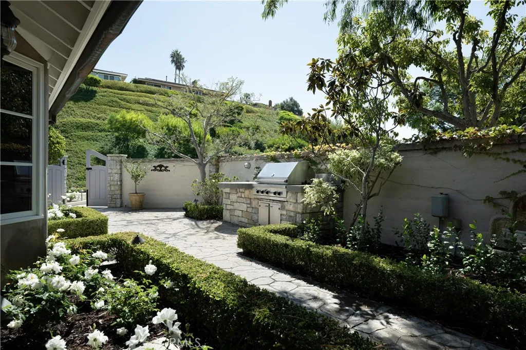 Additional image 55 of 2001 Yacht Resolute, Newport Beach, CA 92660