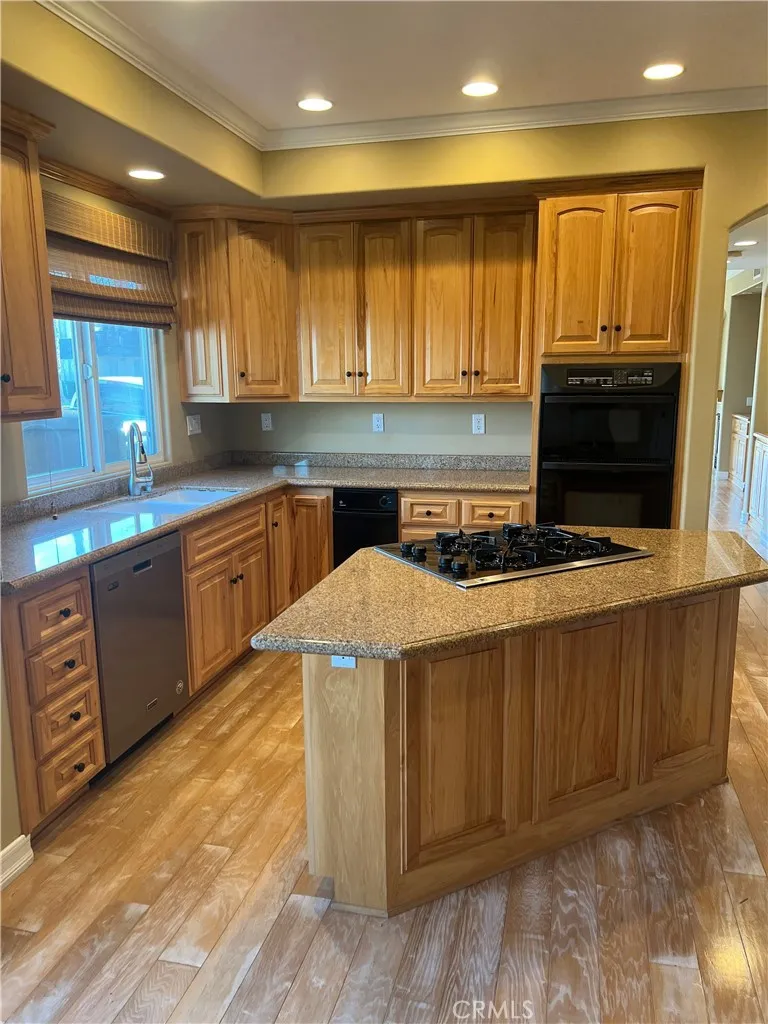 Additional image 56 of 121 21st St, Huntington Beach, CA 92648