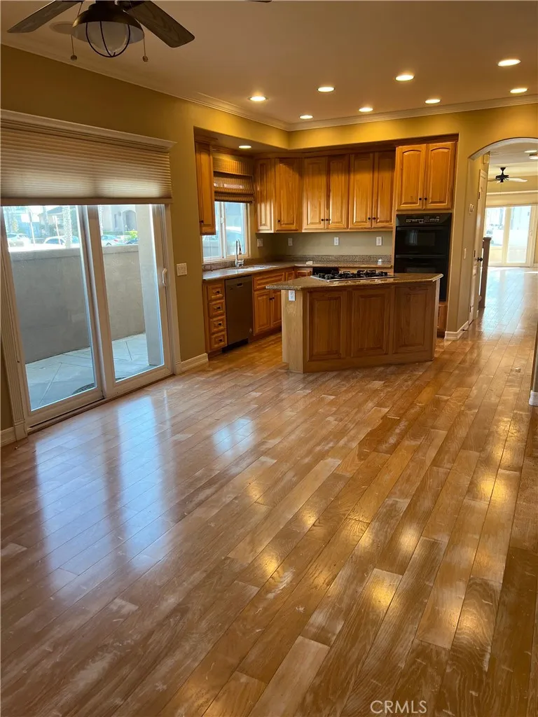 Additional image 57 of 121 21st St, Huntington Beach, CA 92648