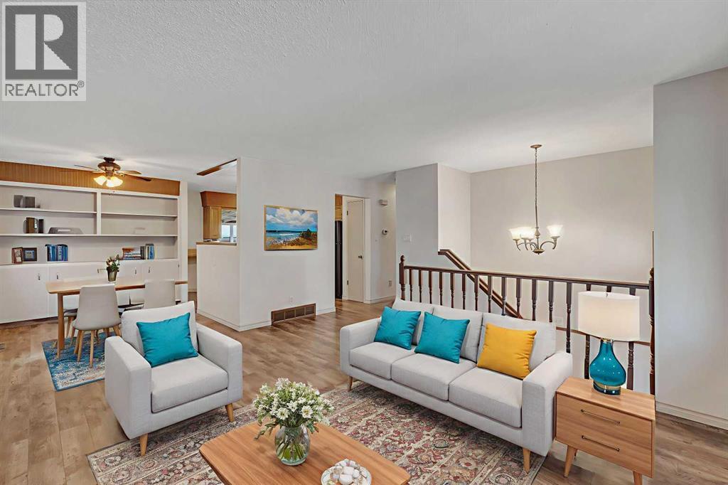 3335 Doverview Road SE|Calgary, Alberta T2B2A2