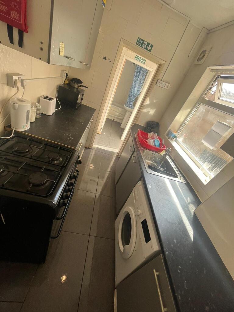 Additional image 4 of R1 & R4  Available in Small Heath, B10