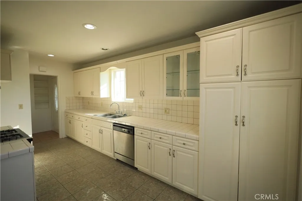 Additional image 5 of 1283 Essex Ave, Pomona, CA 91767