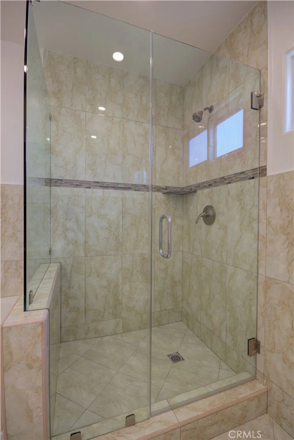 Additional image 13 of 1367 E Windsor Rd, Glendale, CA 91205