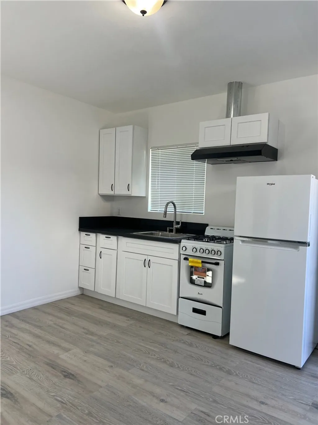 Additional image 3 of 18740 Valerio St, Reseda, CA 91335