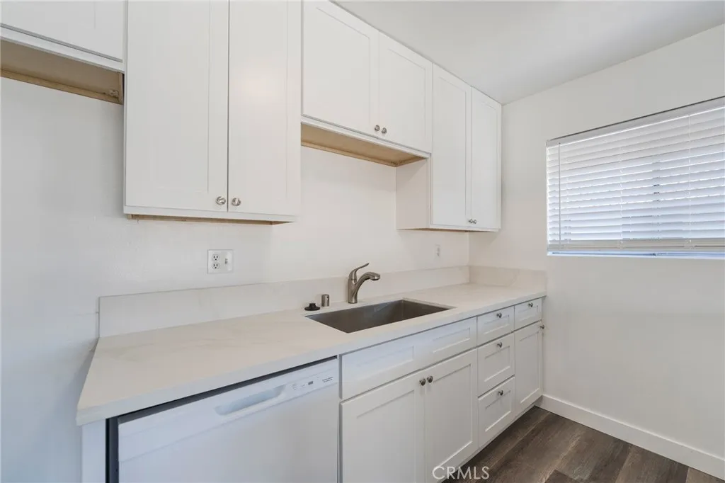 Additional image 38 of 2155 Canyon Dr Unit D, Costa Mesa, CA 92627