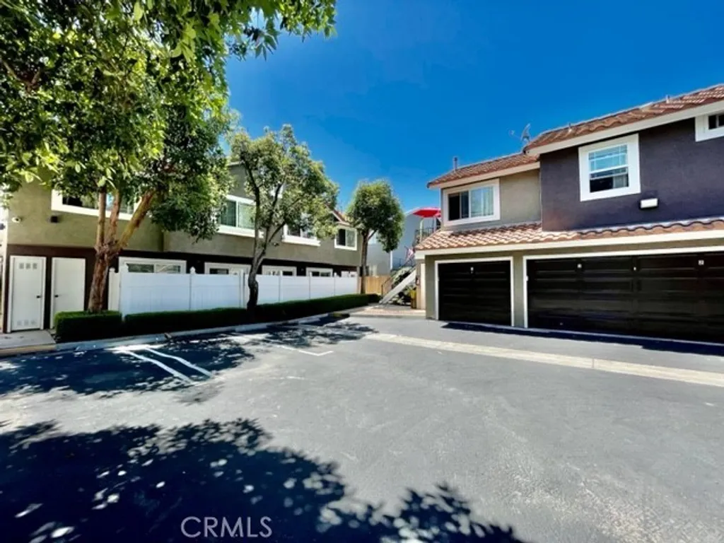 Property image for 685 W 18th Street Unit 2, Costa Mesa, CA 92627