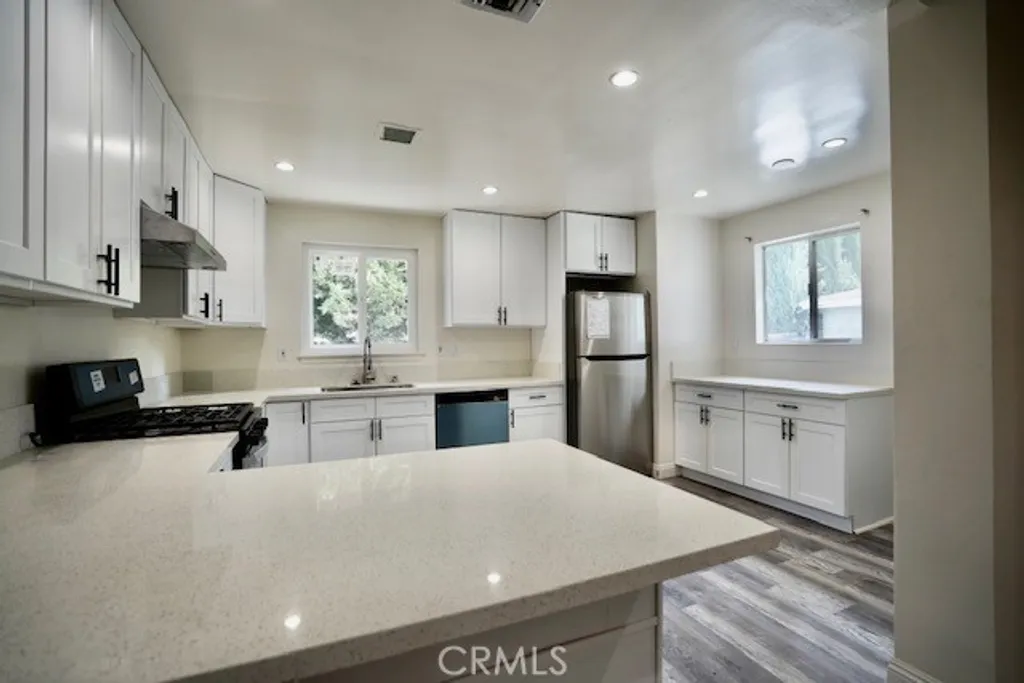 Additional image 5 of 22148 Welby Way, Woodland Hills, CA 91303