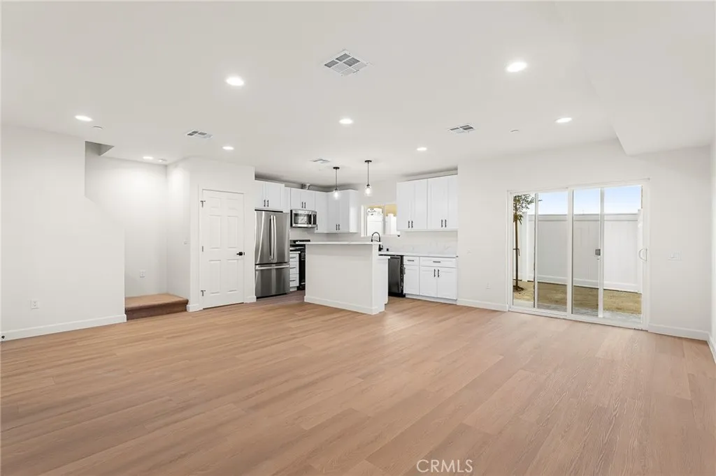 Additional image 9 of 902 W Hert Street, Colton, CA 92324