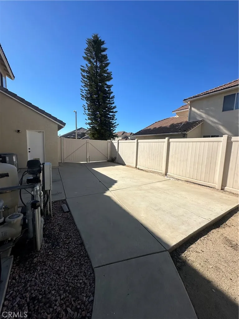 Additional image 43 of 29652 Chandler Rd, Highland, CA 92346