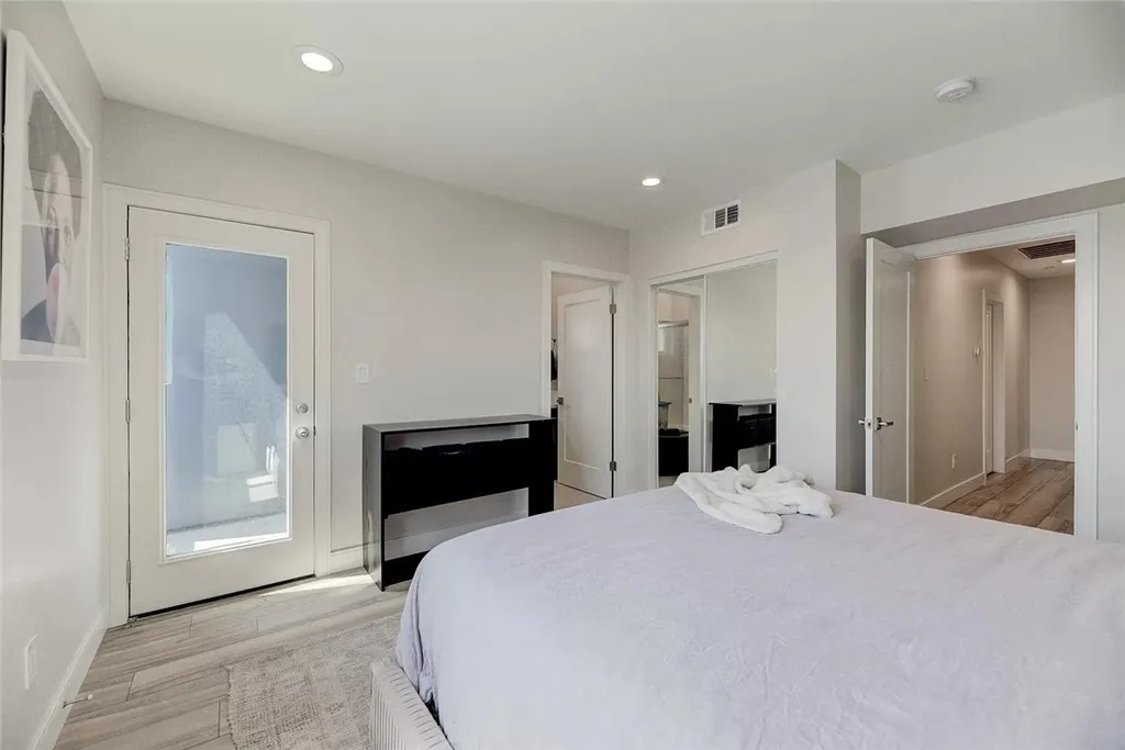 Additional image 35 of 2153 S West View Street, Los Angeles, CA 90016