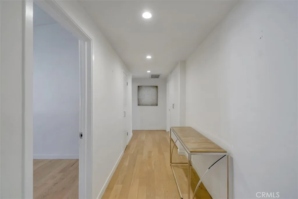 Additional image 93 of 24216 Calvert Street, Woodland Hills, CA 91367