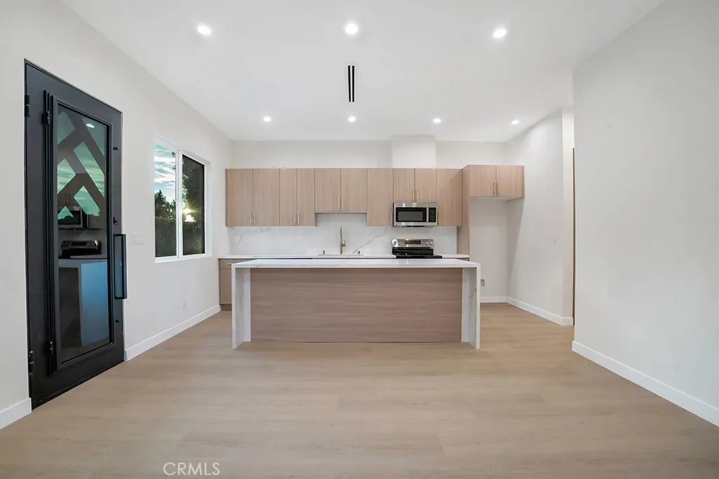 Additional image 12 of 17425 Los Alimos Unit 17423, Granada Hills, CA 91344