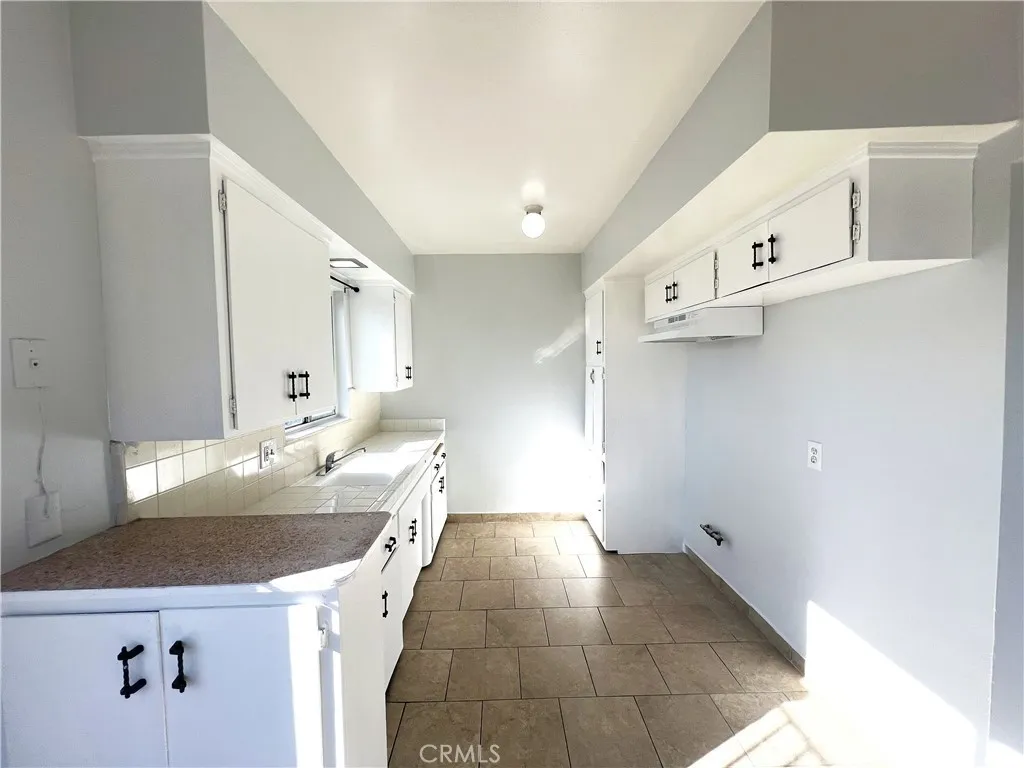 Additional image 20 of 620 W 82nd St Unit 9, Los Angeles, CA 90044