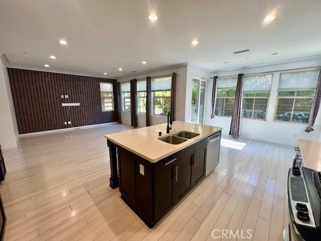 Additional image 6 of 81 Sedgewick, Irvine, CA 92620