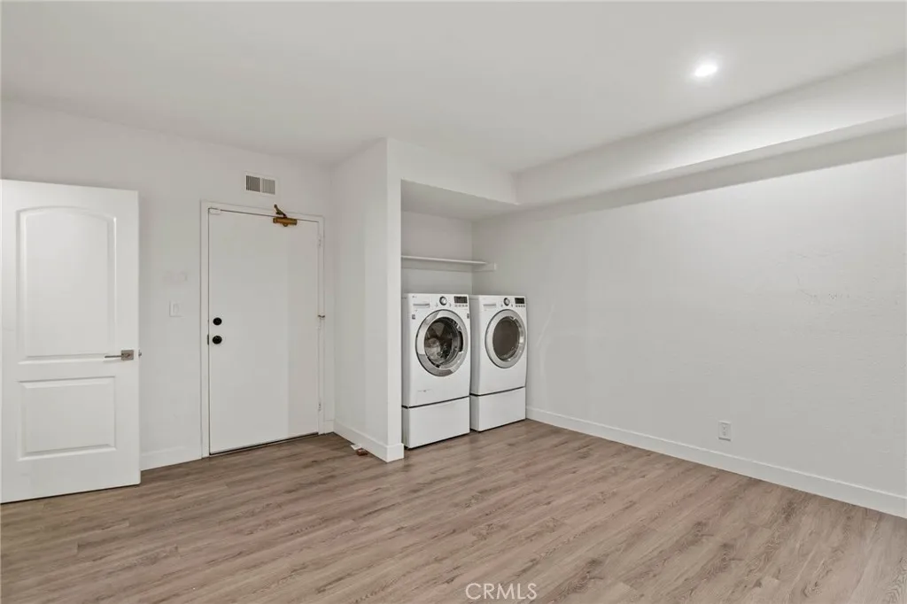 Additional image 39 of 5757 Owensmouth Unit 1, Woodland Hills, CA 91367