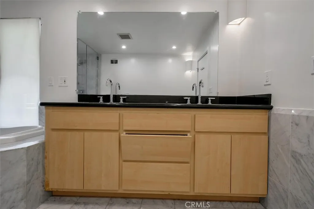 Additional image 51 of 24216 Calvert Street, Woodland Hills, CA 91367