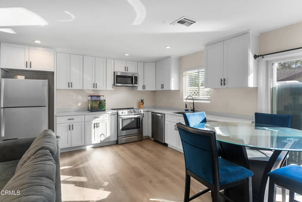 Additional image 6 of 2549 Young Avenue Unit B, Thousand Oaks, CA 91360