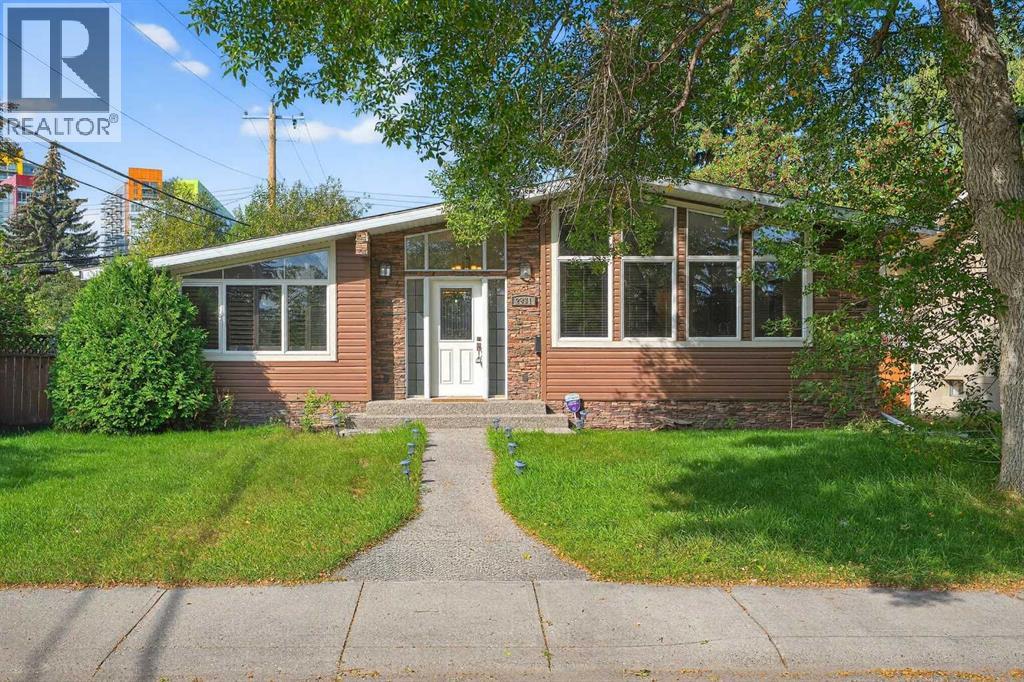 2831 Brecken Road NW|Calgary, Alberta T2L1H5