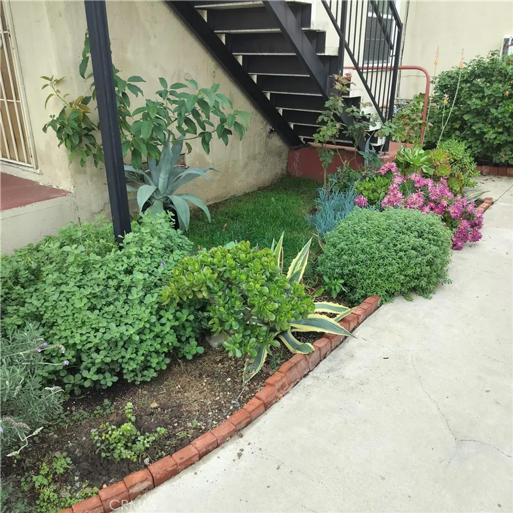 Additional image 23 of 1018 Spazier Avenue Unit B, Glendale, CA 91201