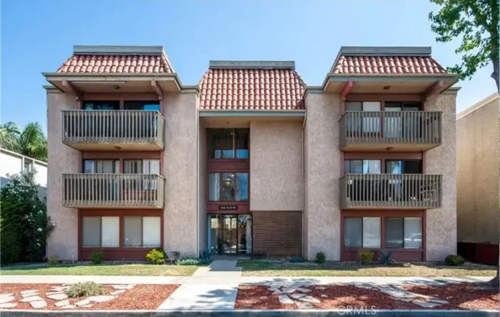 Additional image 2 of 4110 Elm Ave Unit 201, Long Beach, CA 90807