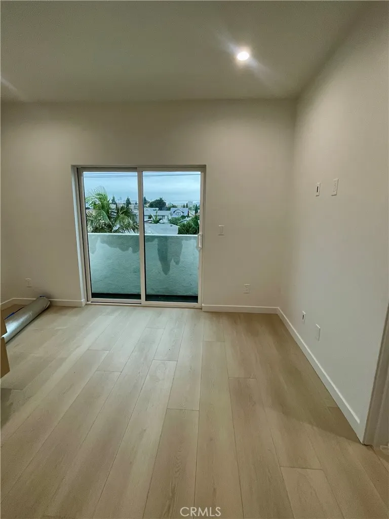 Additional image 42 of 613 W 41st Place Unit 1/2, Los Angeles, CA 90037