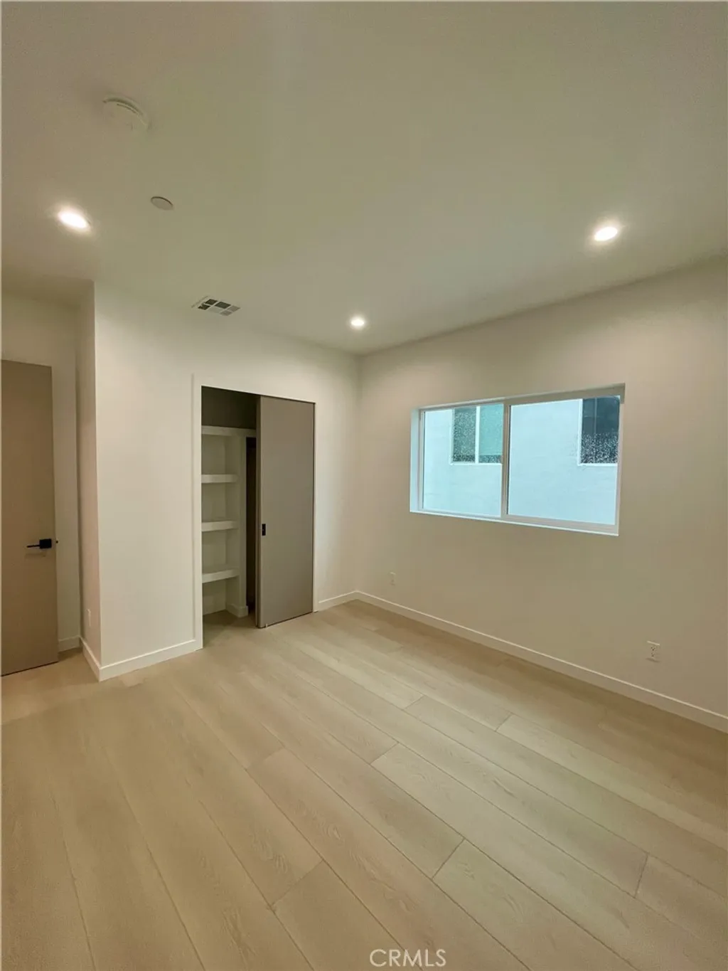 Additional image 18 of 613 W 41st Place, Los Angeles, CA 90037