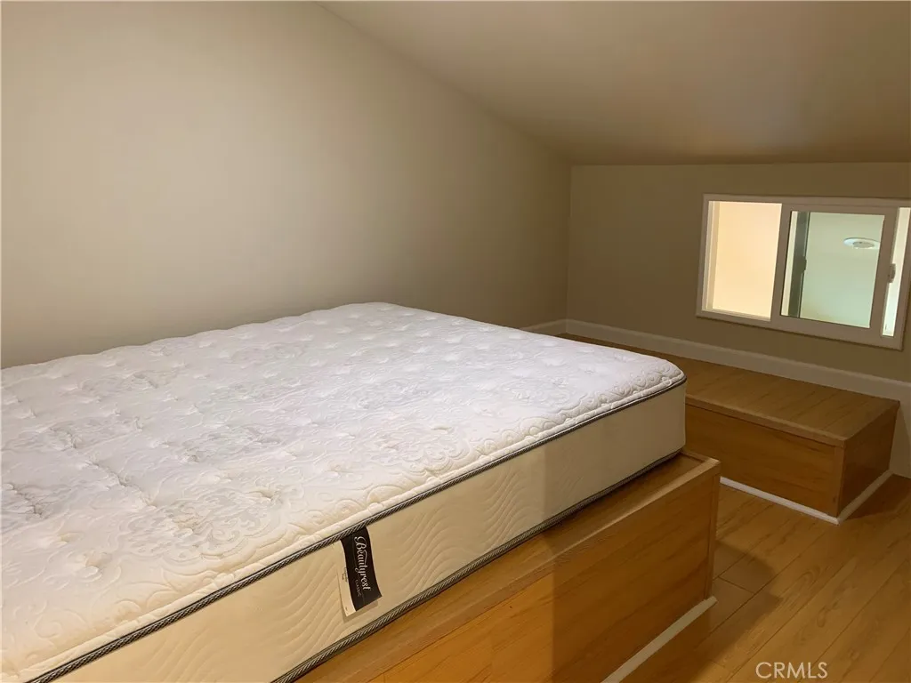 Additional image 8 of 222 N Rose St, Burbank, CA 91505