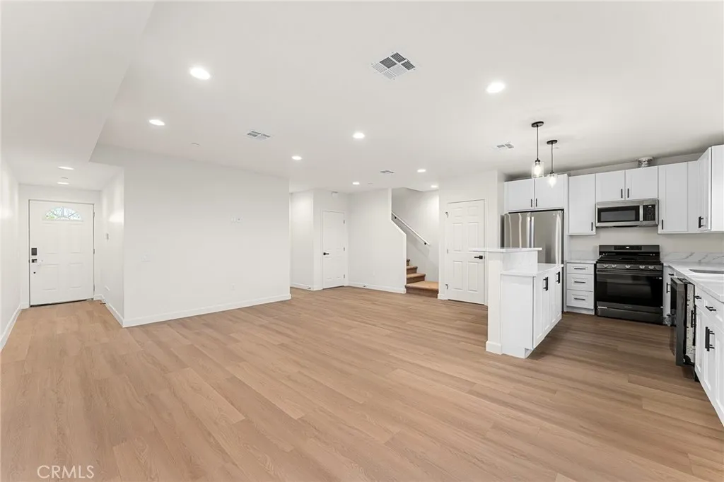 Additional image 13 of 902 W Hert Street, Colton, CA 92324