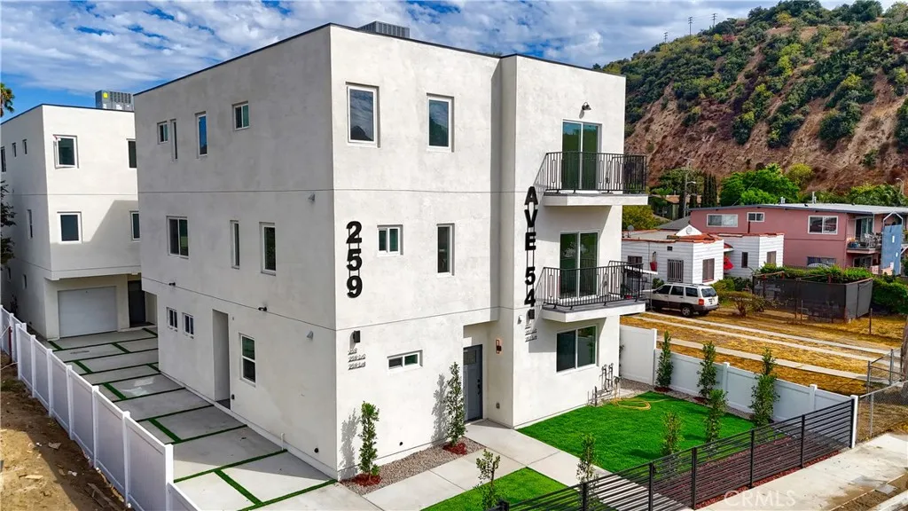 Additional image 21 of 259 S Avenue 54 Unit 1/4, Los Angeles, CA 90042