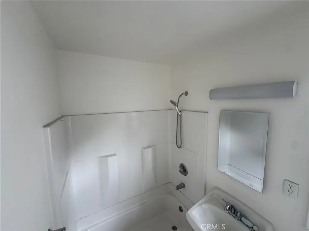 Additional image 13 of 2950 Honolulu Avenue Unit G, Glendale, CA 91214