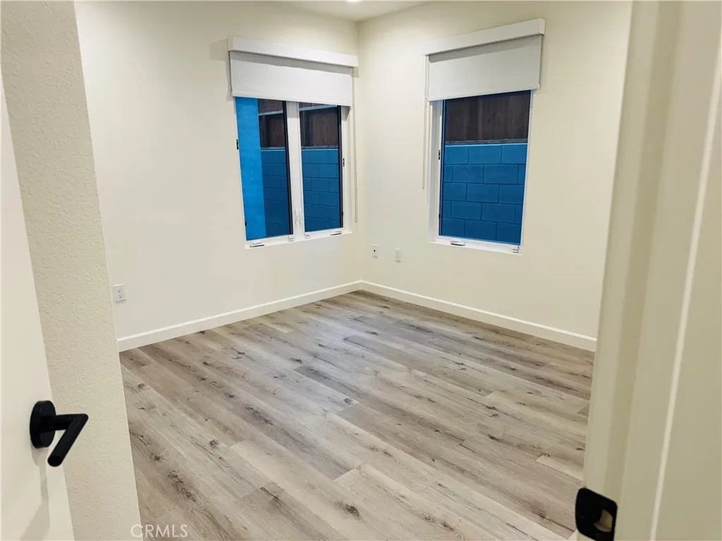 Additional image 35 of 11815 W Holly Way, Valley Village, CA 91607