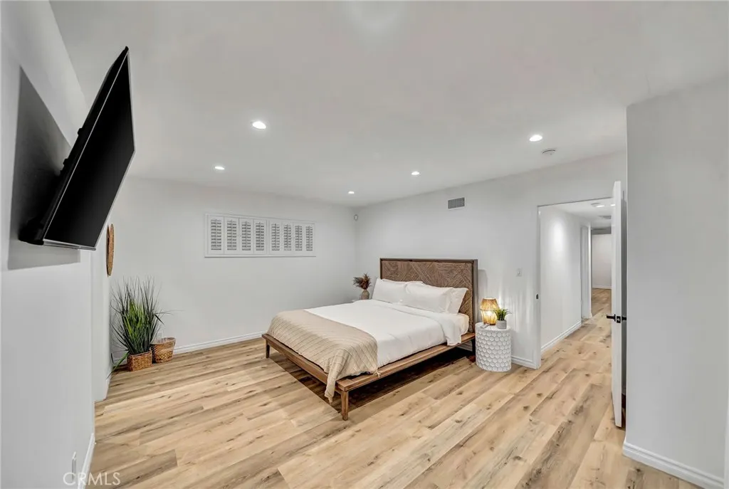 Additional image 127 of 16127 Hartsook Street, Encino, CA 91436