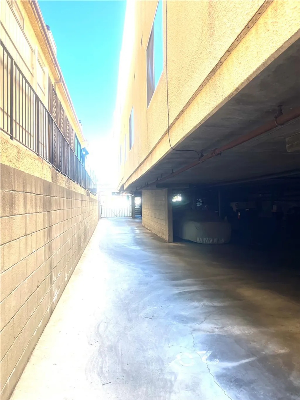 Additional image 17 of 328 E Valencia Ave Apt G, Burbank, CA 91502