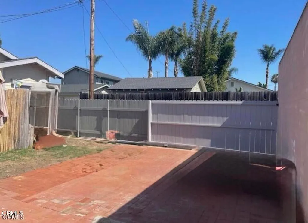 Property image for 208 S Pacific Avenue, Ventura, CA 93001