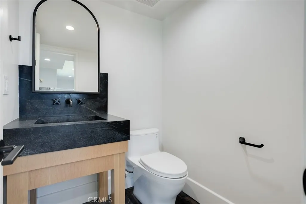 Additional image 58 of 22450 Maycotte Road, Woodland Hills, CA 91364