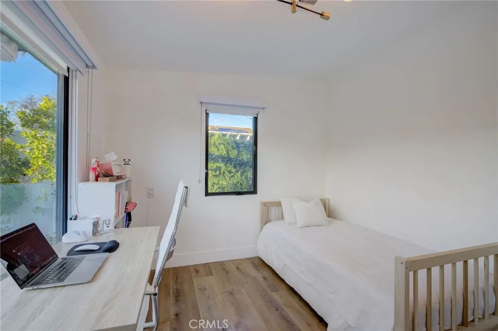 Additional image 123 of 8161 Encino Avenue, Northridge, CA 91325