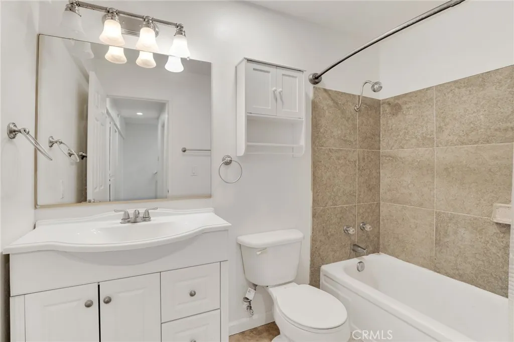 Additional image 46 of 29623 Strawberry Hill Dr Unit 1, Agoura Hills, CA 91301