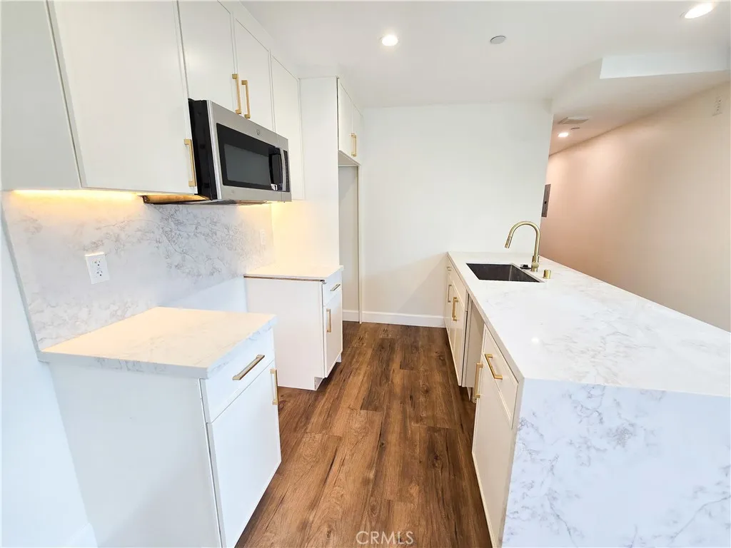 Additional image 3 of 1774 W 37th Place, Los Angeles, CA 90018