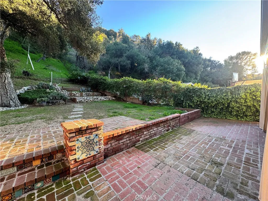 Additional image 12 of 2248 E Chevy Chase Dr, Glendale, CA 91206