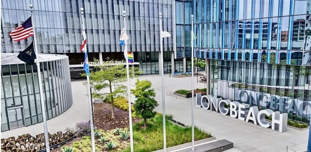 Property image for 400 W Ocean Boulevard Unit 2004, Long Beach, CA 90802