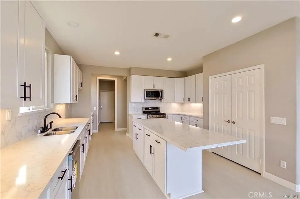 Additional image 49 of 37233 Kingcup Ter, Palmdale, CA 93551