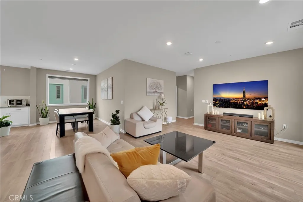 Additional image 3 of 203 Bowery, Irvine, CA 92612