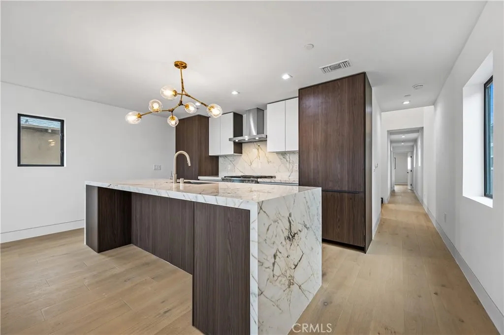 Additional image 7 of 121 39th Street Unit B, Newport Beach, CA 92663