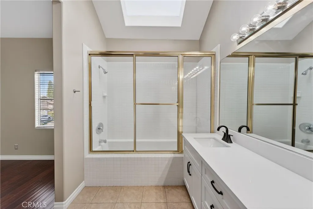 Additional image 76 of 152 Terraza Court, Costa Mesa, CA 92627